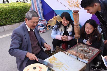 孩提时代的糖人_副本.jpg