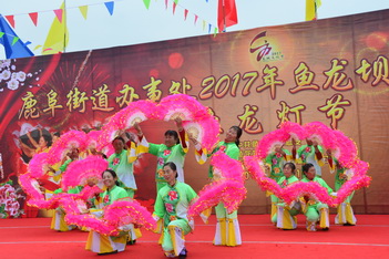 3、花灯歌舞《两学一做就是好》.jpg