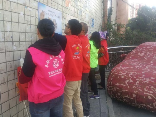 志愿者在行动.jpg