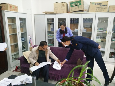 县纪委成立检查组对各单位开展明察暗访.jpg