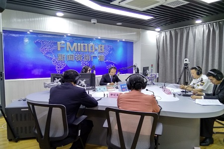 网站格式——图为接访现场.jpg