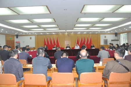 2016年10月17日区领导干部大会（党群）（李燕）.jpg
