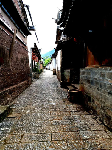 5.梦入江南烟水路，觉来惆怅消魂误。