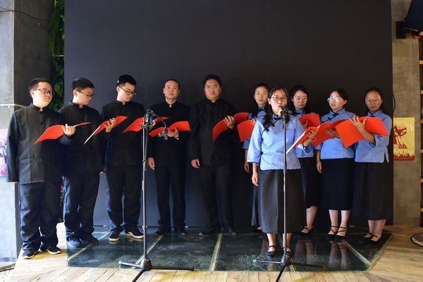 “以热血为色，描绘一个青春的中国。”青年团干朗诵《青春中国》，纪念五四运动一百周年。.jpg