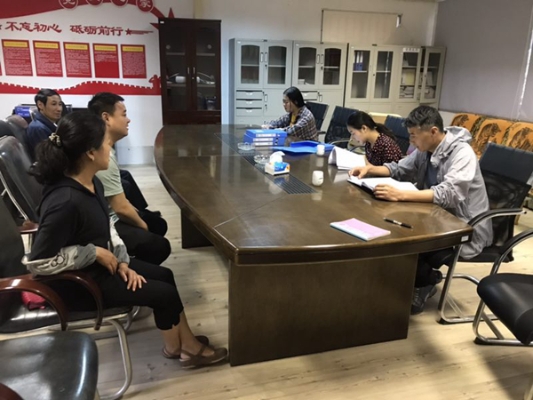 52019年5月28上午区住建局派出检查组对局房管所财务凭证、会议记录等进行检查 (1).jpg