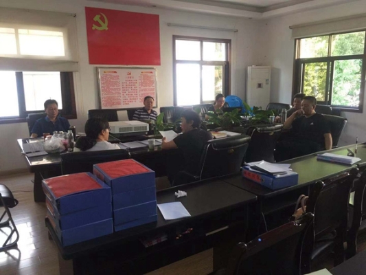 各巡察对每天发现的疑难问题和重要问题进行分析讨论微信图片_201908151623227_副本.jpg