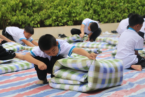 学校组织新生开展入学前教育，IMG_0521_副本.jpg