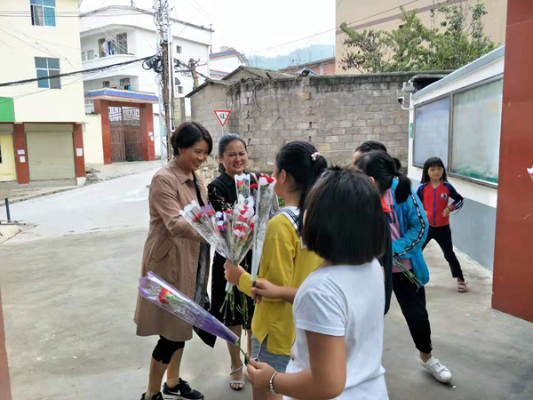 一束束美丽的鲜花，1_副本.png
