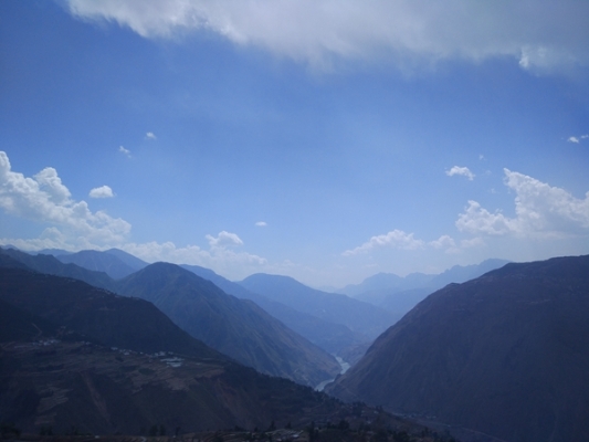 一重山，两重山。山远天高烟水寒，相思枫叶丹。微信图片_201908230947155潘晶_副本.jpg