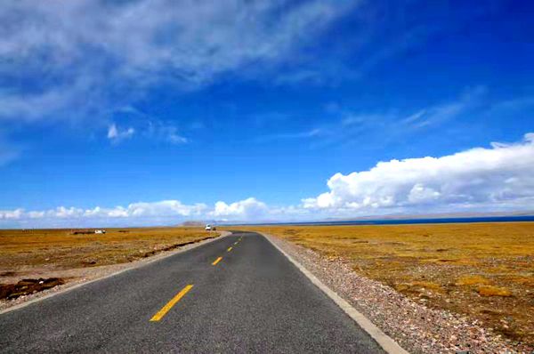 1570443677799001745.jpg 天高昼热夜来凉,草木萧疏梧落黄。微信图片_201909170913512潘米娜_副本_副本.jpg