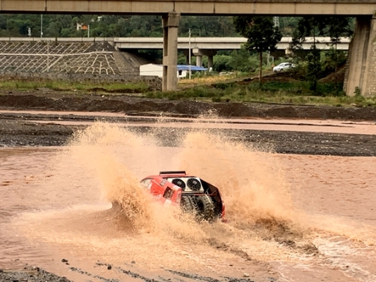 1570790676016041988.jpg 猛龙过江,一展雄风_20191011120512_副本_副本.jpg