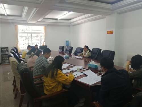 班子成员上廉政党课7_副本.jpg