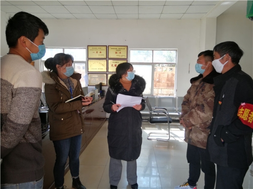 余常委带领第二督查组到宝峰街道酸水塘、海龙、挖矿坡、小河口等村委会检查防范疫情工作及实地了解居家隔离人员情况。.jpg