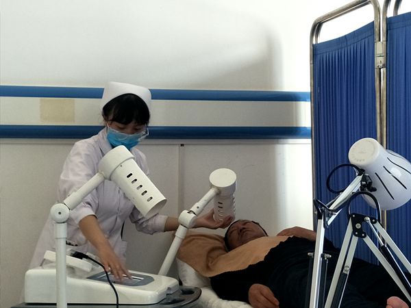 8图片4-药熏治疗徐安惠_副本.jpg