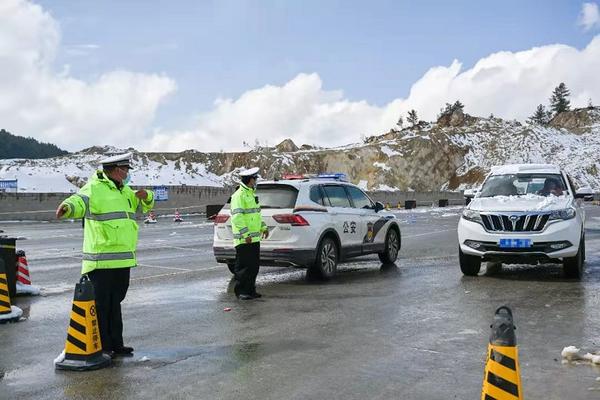 1644977010008090992.jpg cj4.jpg