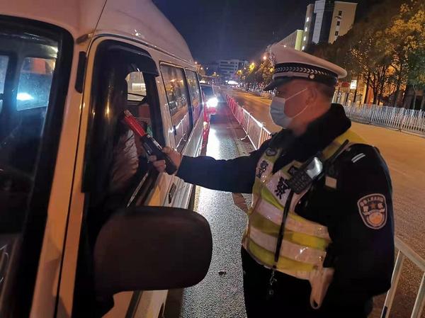 1644977022298002148.jpg cj5.jpg