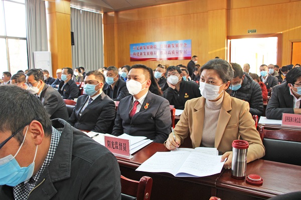 认真聆听.jpg