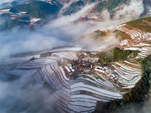 东川