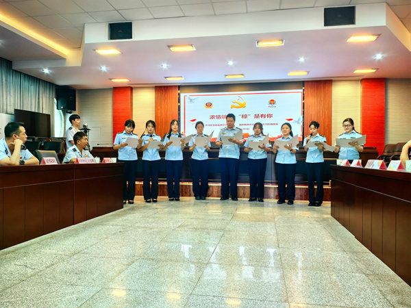 端午节年轻干部诗词朗诵2（区市场监管局何建摄影）_副本.jpg