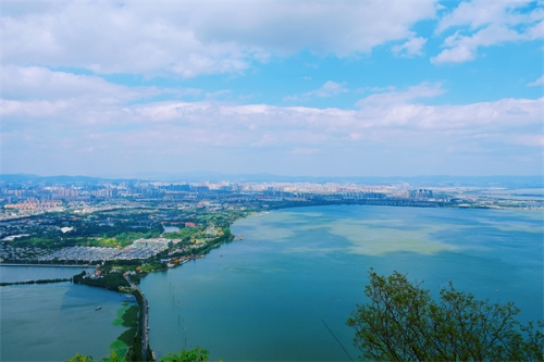 西山