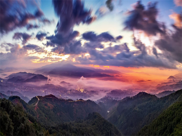 邓洪1.jpg